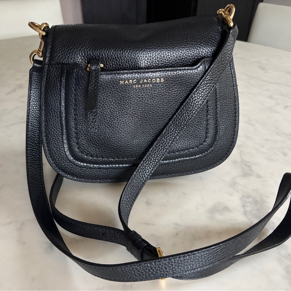 Marc Jacobs Handbags - Marc Jacobs Empire City Black Pebbled Leather Crossbody Bag